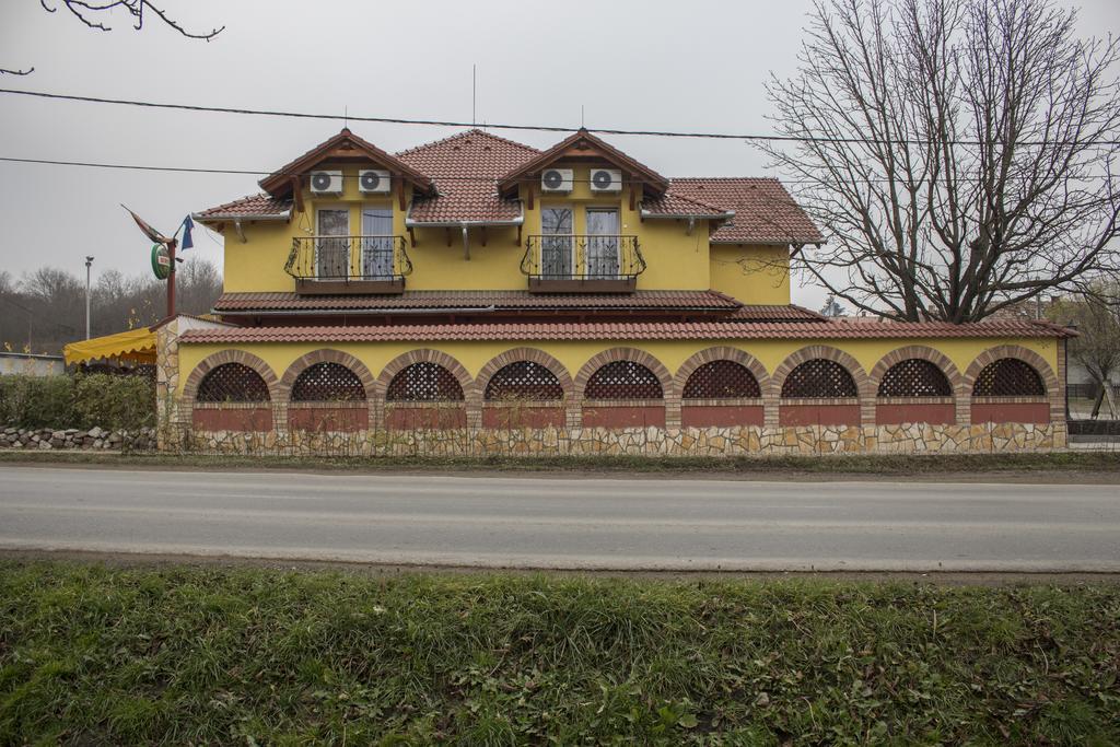 Verona Panzio Dobrokoz Εξωτερικό φωτογραφία